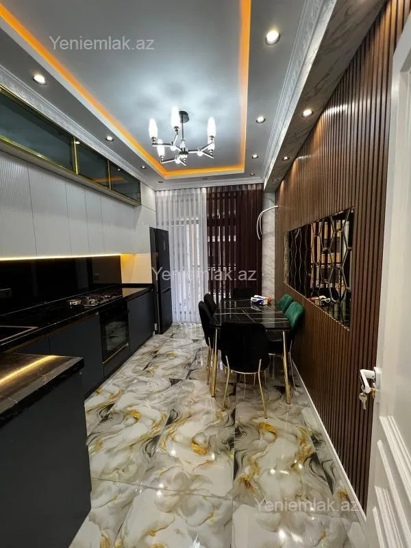 Satılır 2 otaqlı yeni tikili 100 m²