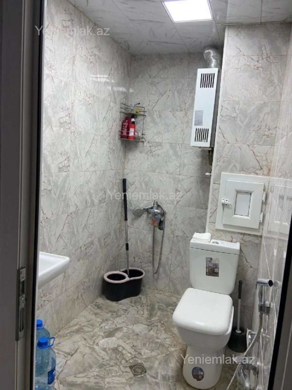 Satılır 2 otaqlı köhnə tikili 40 m²