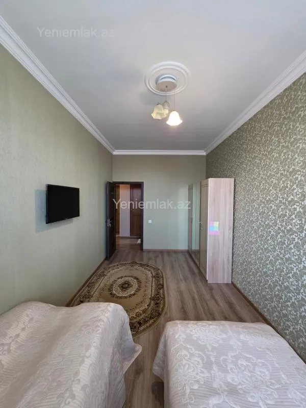 Satılır 3 otaqlı yeni tikili 105 m²