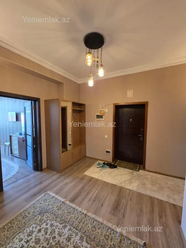 Satılır 3 otaqlı yeni tikili 105 m²
