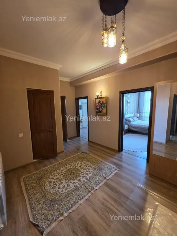 Satılır 3 otaqlı yeni tikili 105 m²