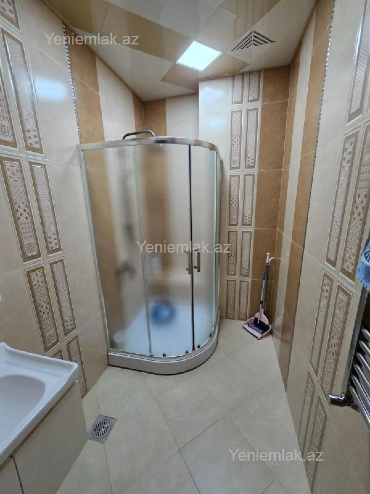 Satılır 3 otaqlı yeni tikili 105 m²