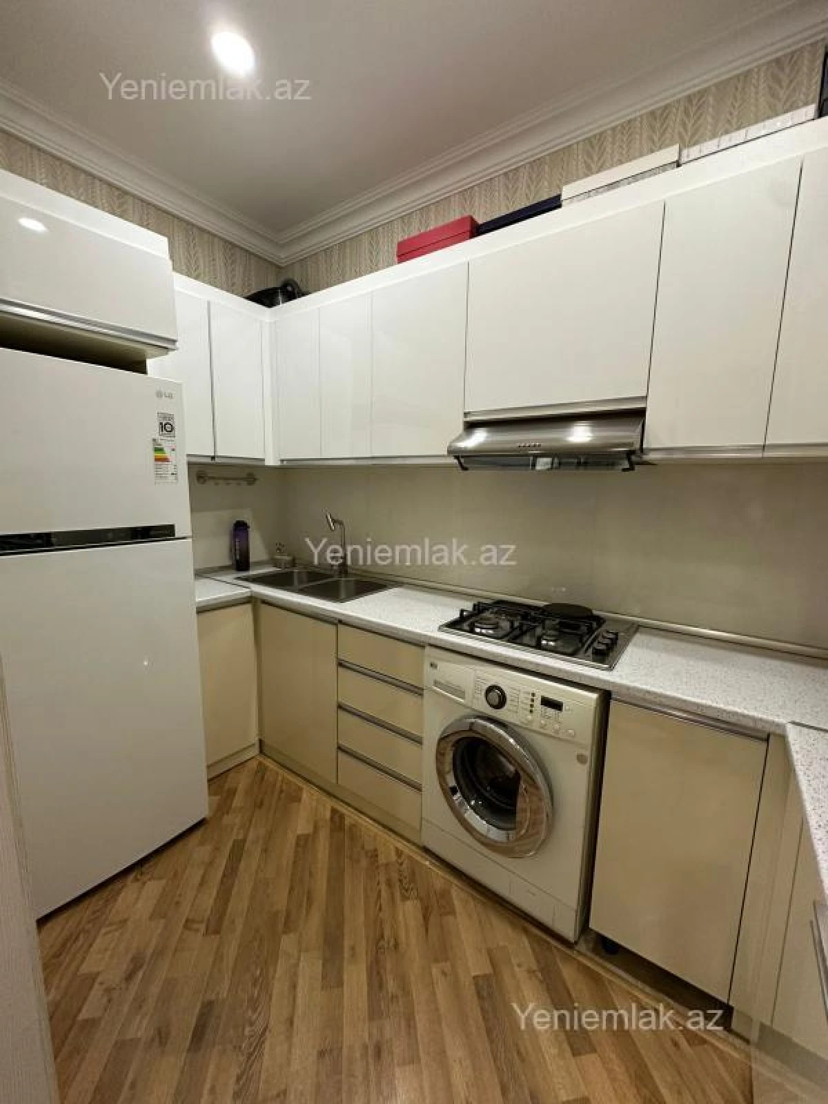 Satılır 2 otaqlı yeni tikili 63 m²