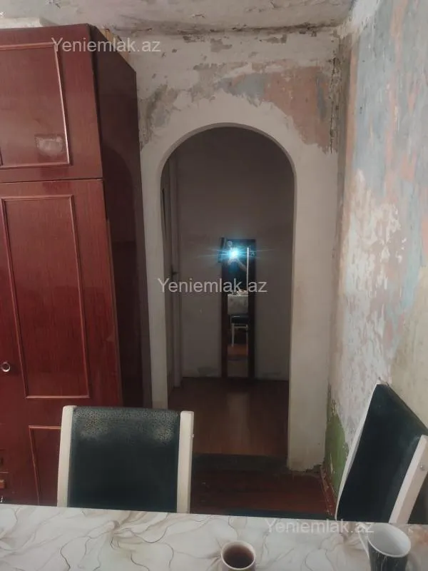 Satılır 3 otaqlı köhnə tikili 68 m²