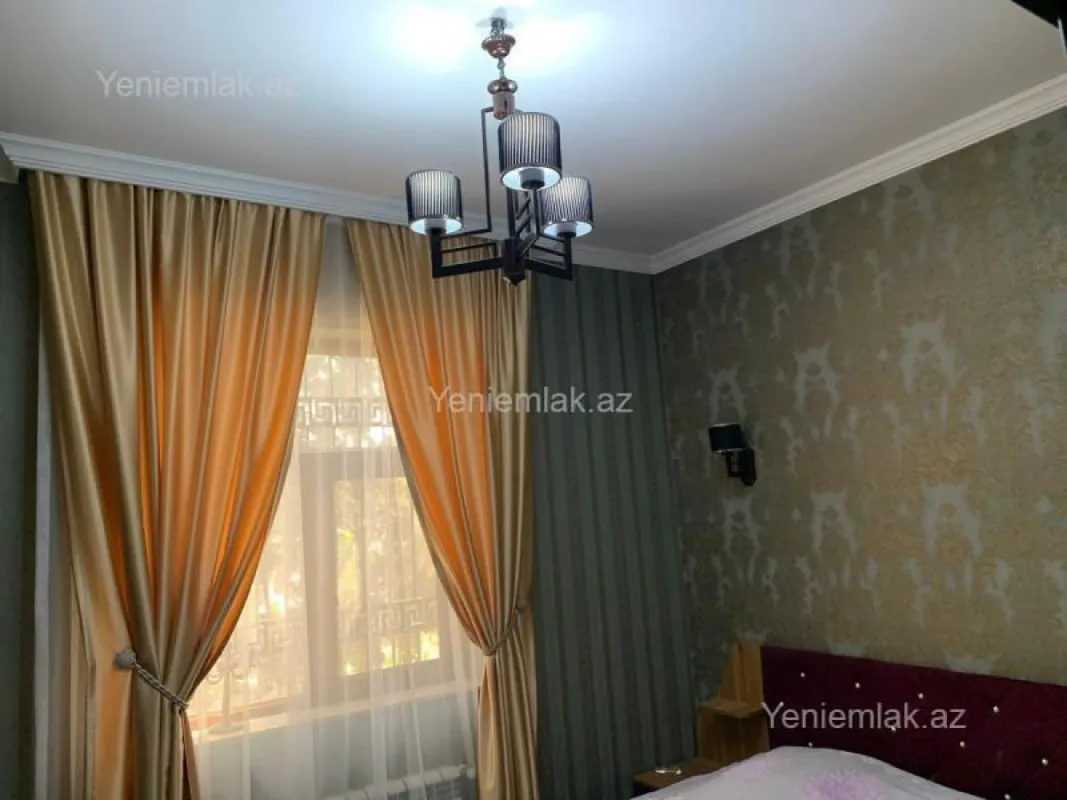 Satılır 4 otaqlı həyət evi 100 m²