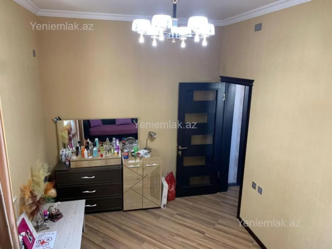 Satılır 4 otaqlı həyət evi 100 m²