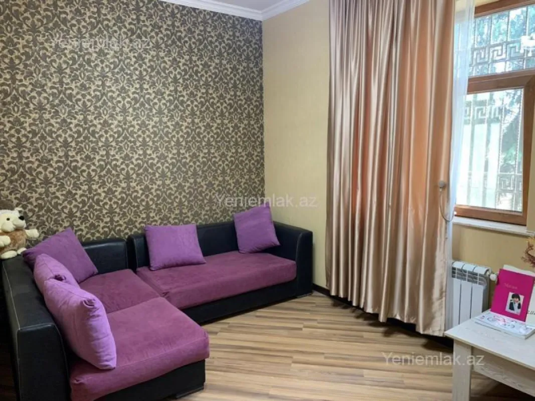 Satılır 4 otaqlı həyət evi 100 m²