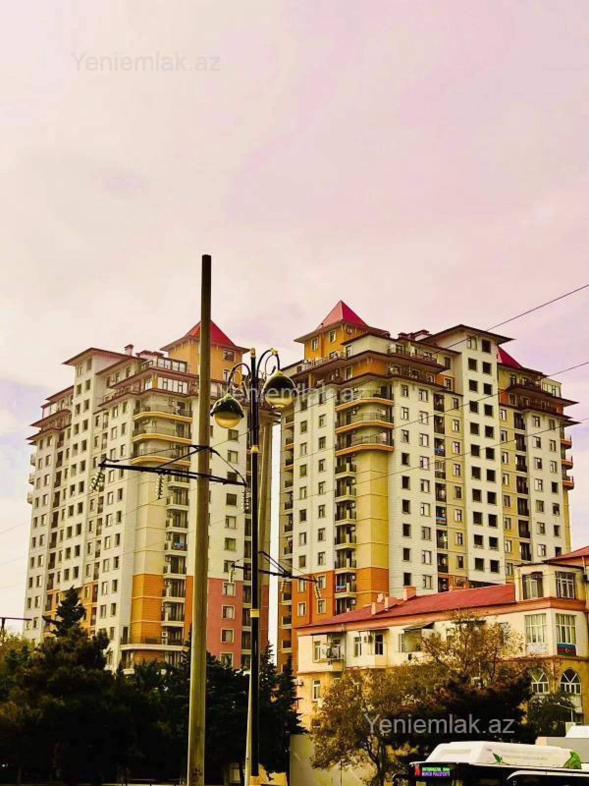 Satılır 4 otaqlı yeni tikili 160 m²