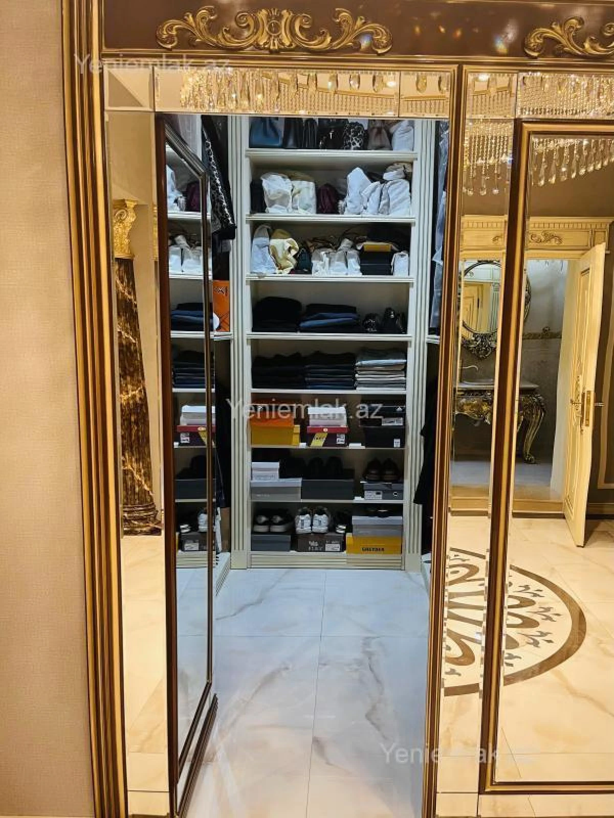 Satılır 4 otaqlı yeni tikili 160 m²