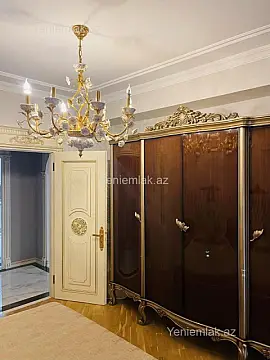 Satılır 4 otaqlı yeni tikili 160 m²
