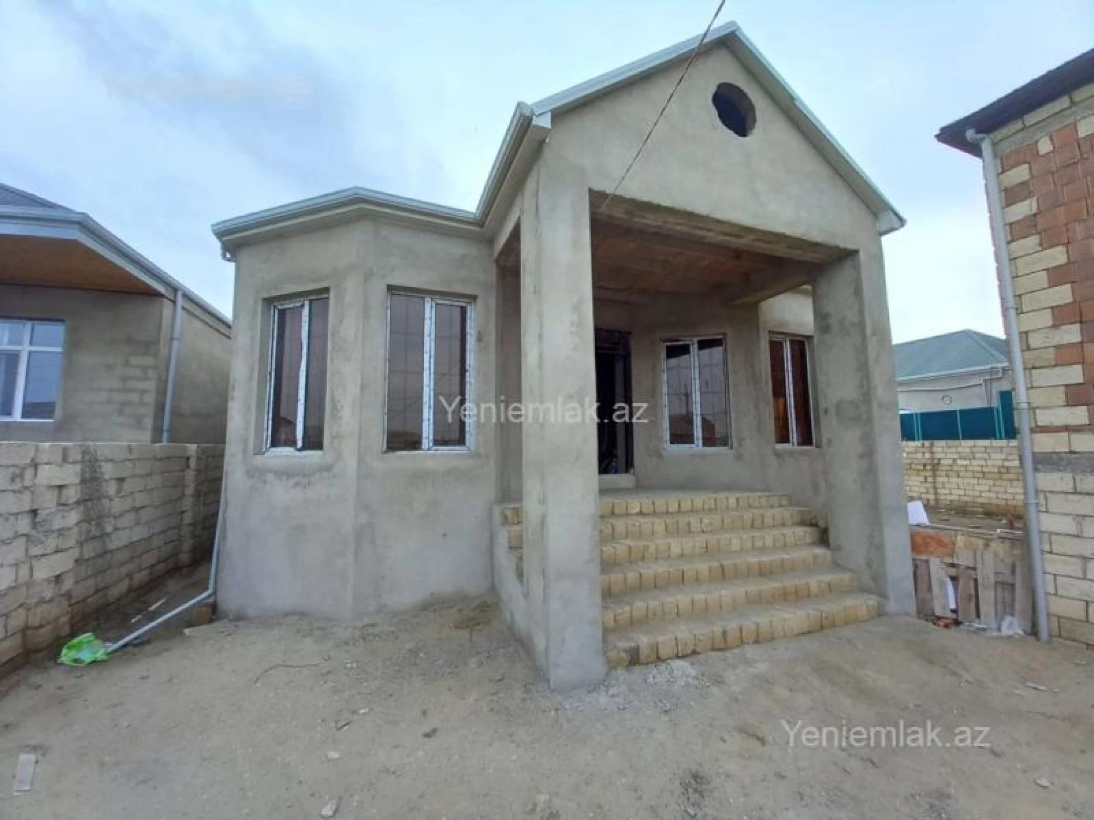 Satılır 4 otaqlı həyət evi 120 m²