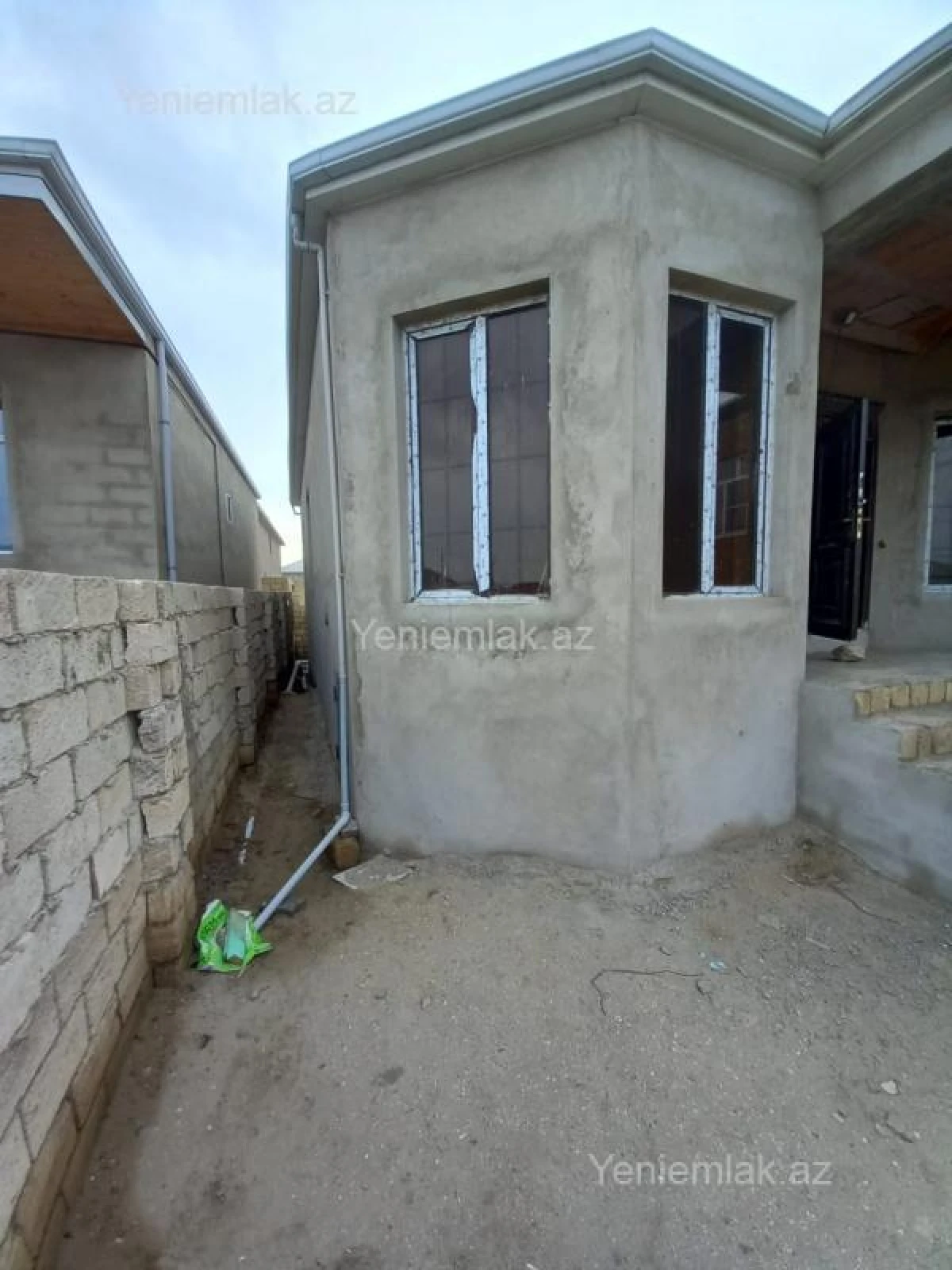 Satılır 4 otaqlı həyət evi 120 m²