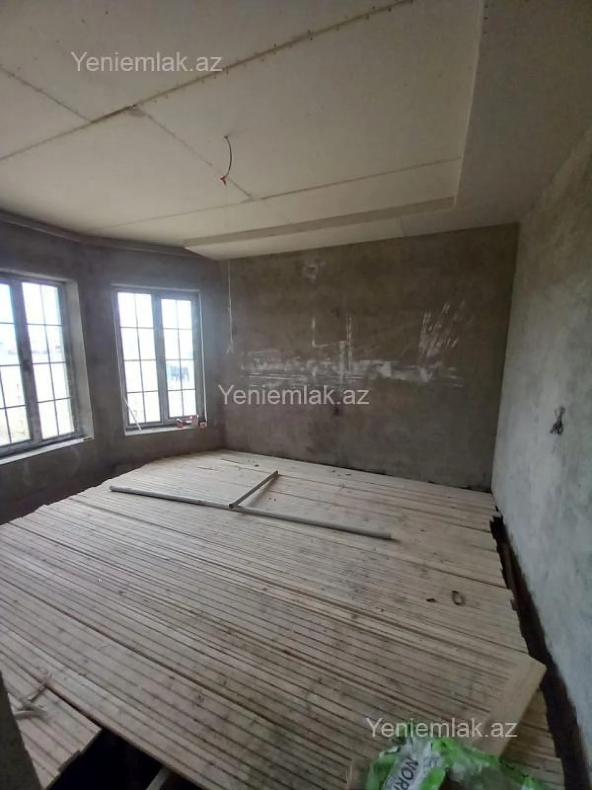 Satılır 4 otaqlı həyət evi 120 m²