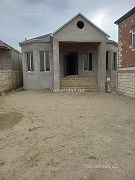 Satılır 4 otaqlı həyət evi 120 m²