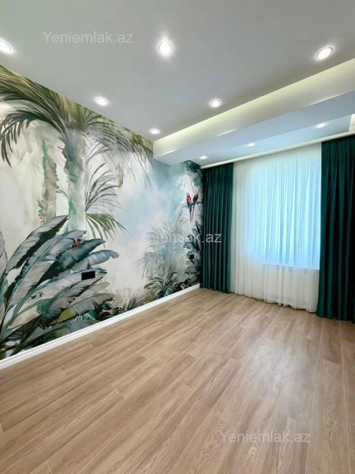 Satılır 3 otaqlı yeni tikili 100 m²