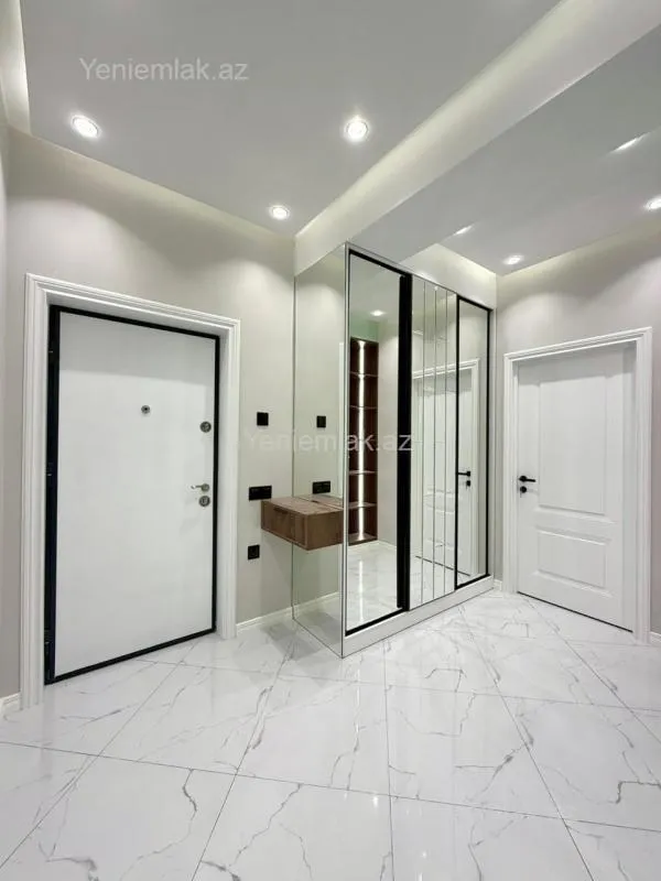 Satılır 3 otaqlı yeni tikili 100 m²