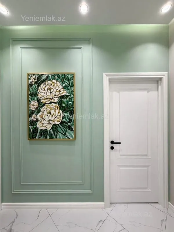 Satılır 3 otaqlı yeni tikili 100 m²