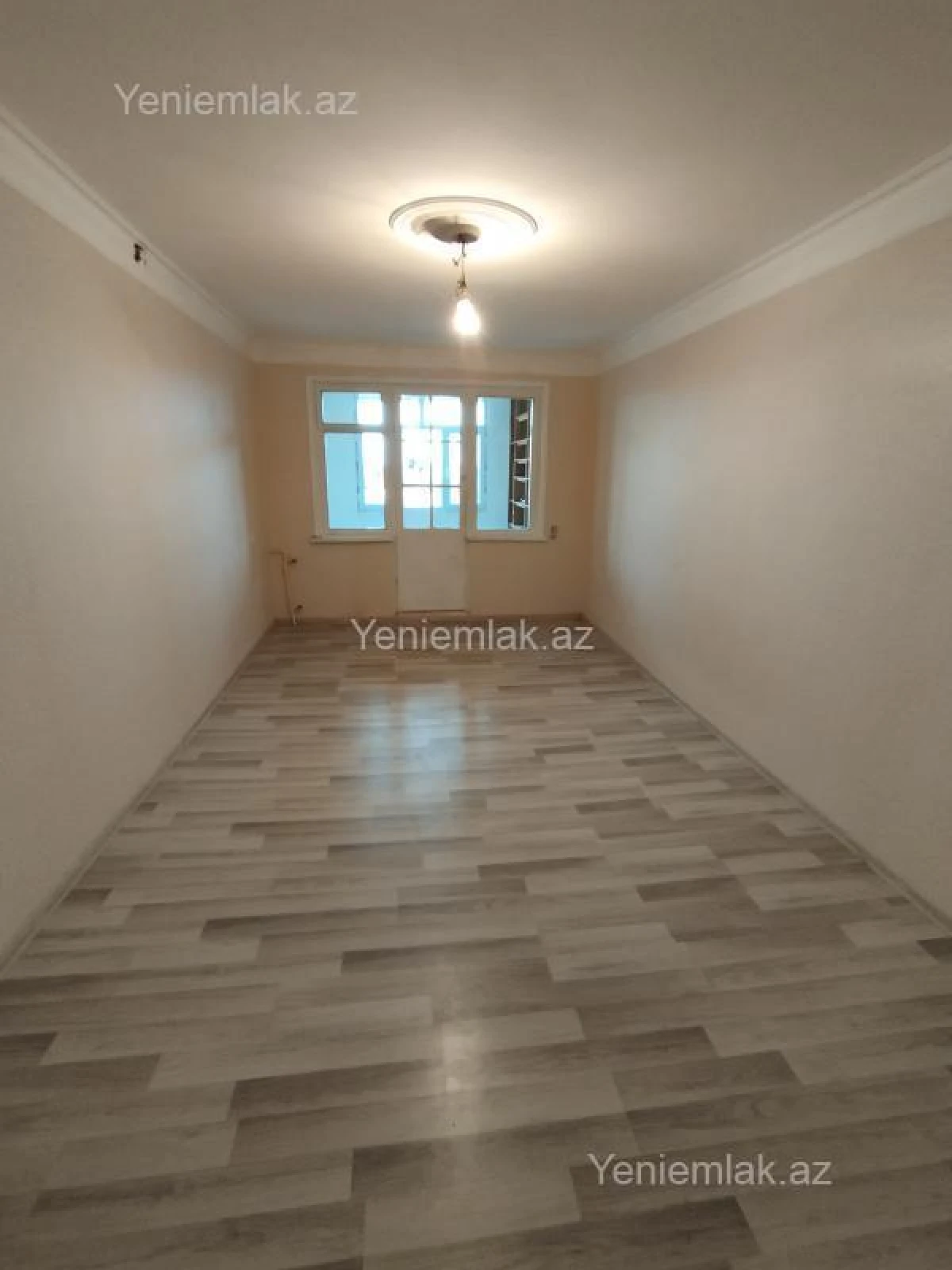 Satılır 3 otaqlı köhnə tikili 70 m²