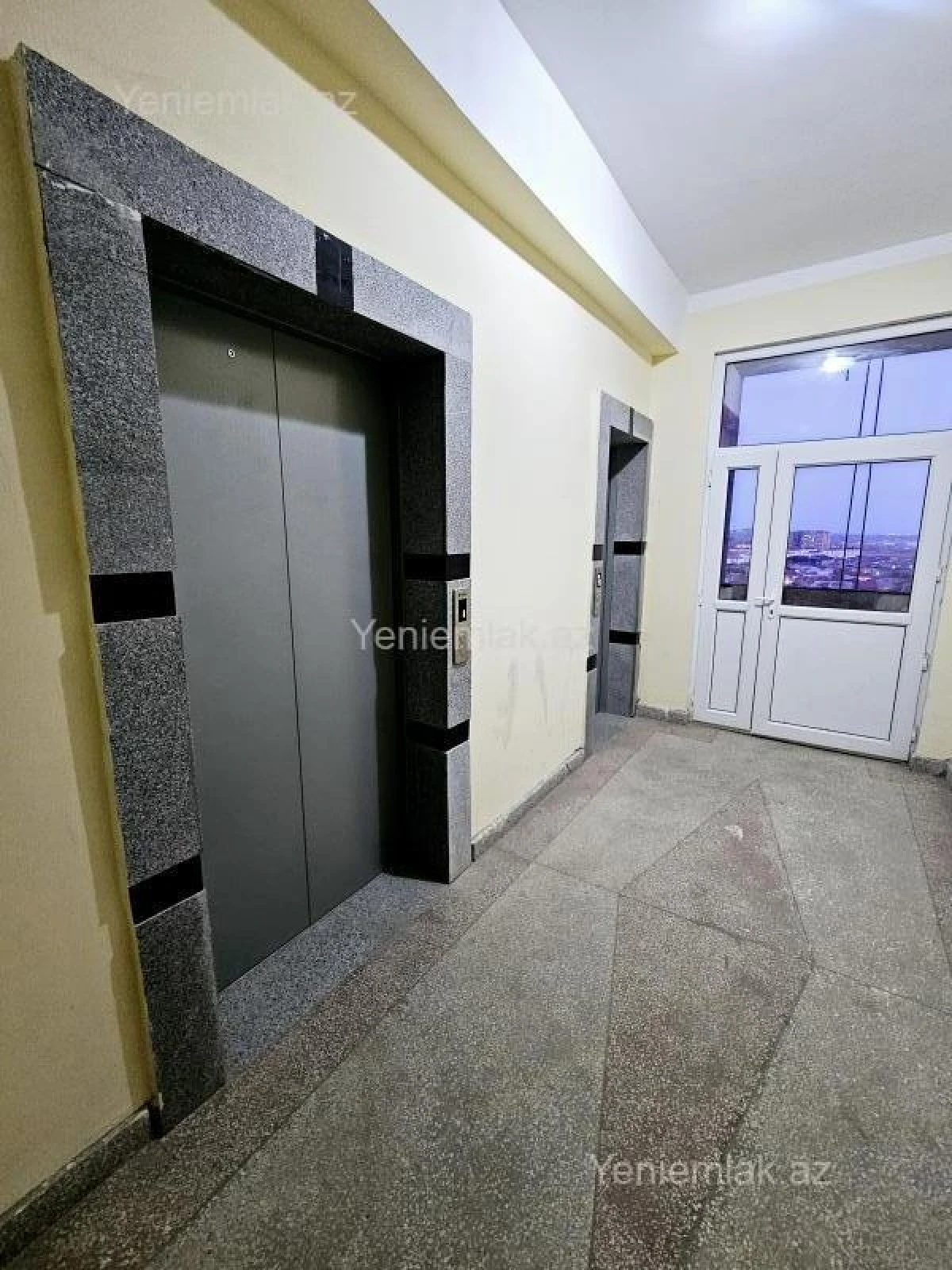 Satılır 3 otaqlı yeni tikili 94 m²