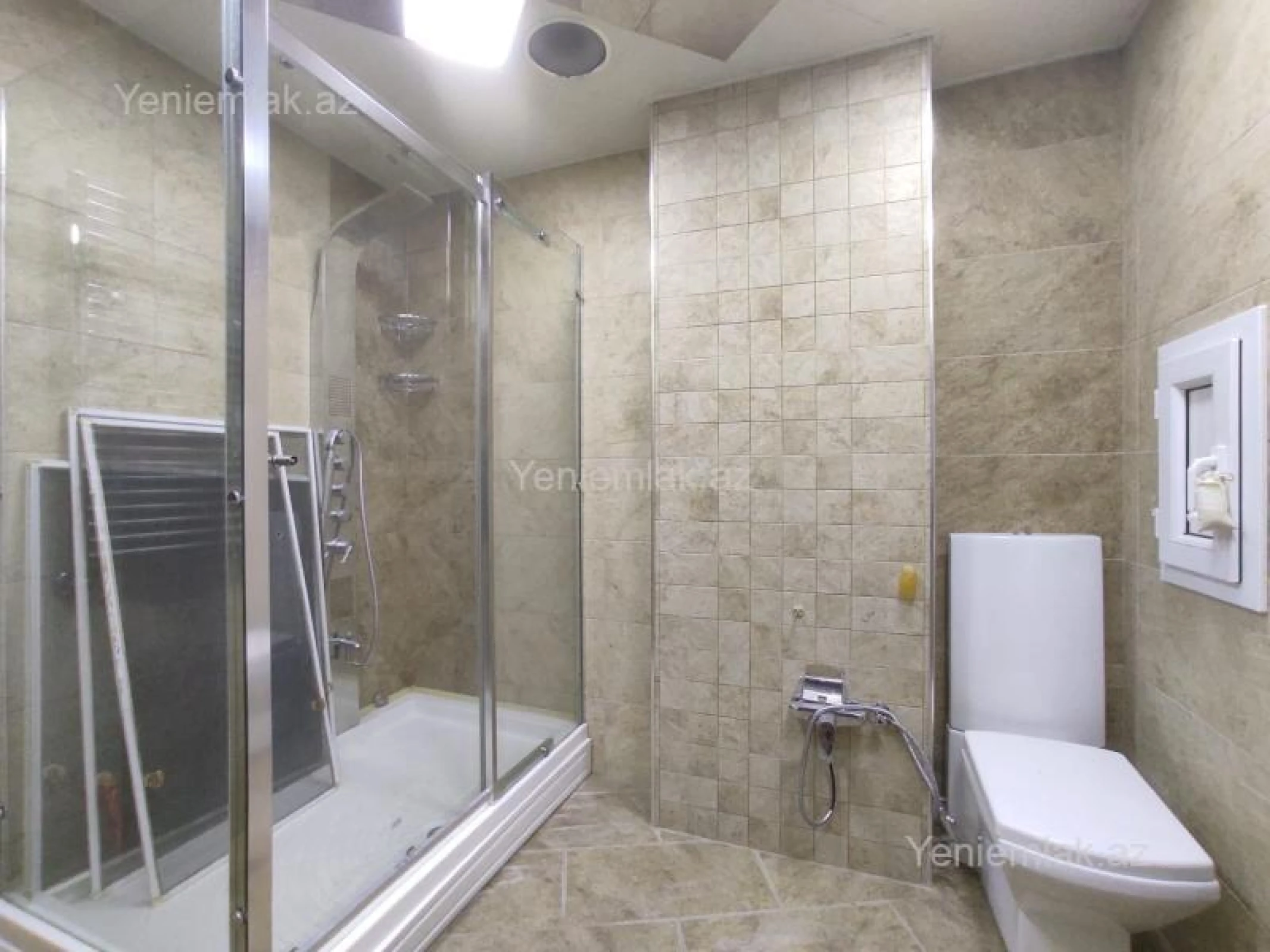 Satılır 3 otaqlı yeni tikili 135 m²