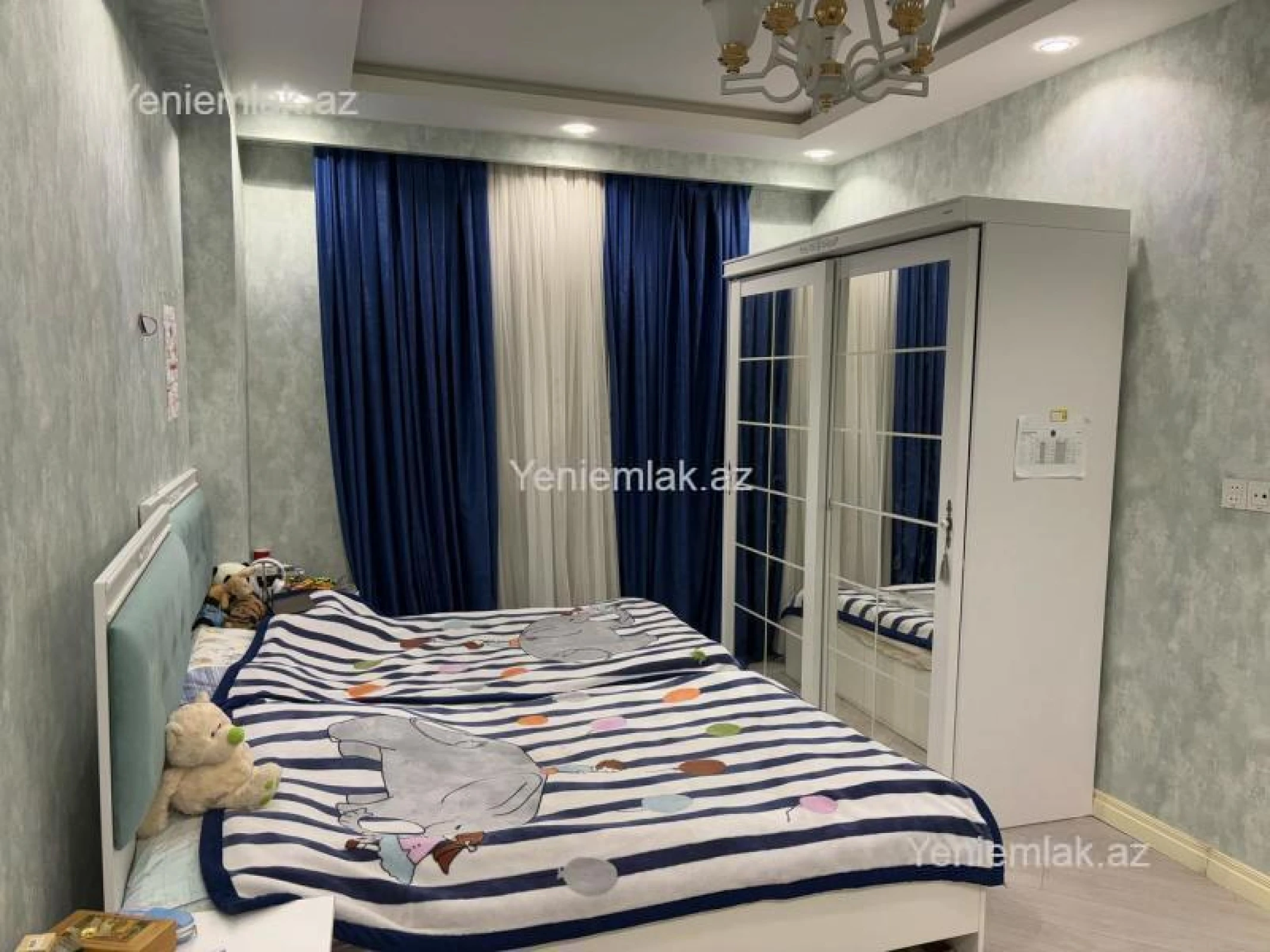 Satılır 3 otaqlı yeni tikili 135 m²