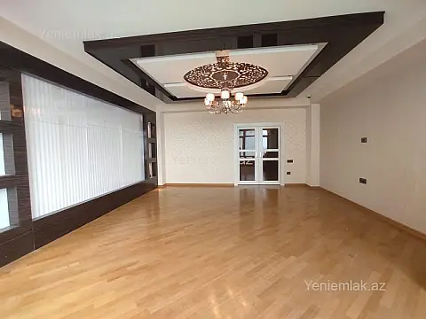 Satılır 3 otaqlı yeni tikili 135 m²