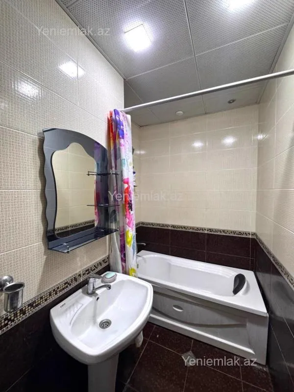 Satılır 2 otaqlı yeni tikili 62 m²