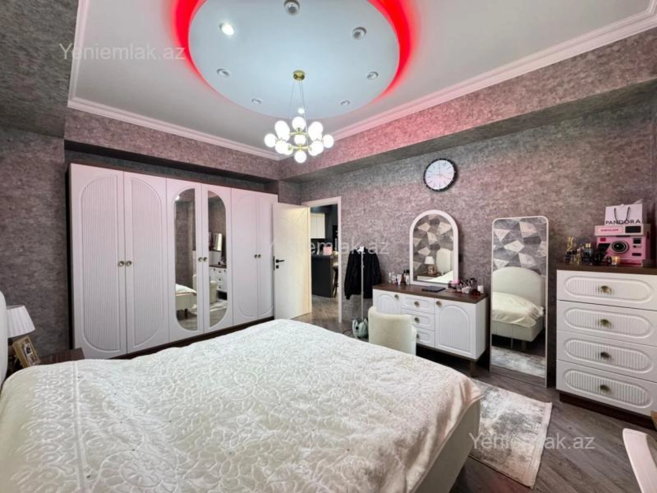 Satılır 3 otaqlı yeni tikili 101 m²