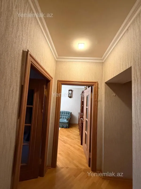 Satılır 3 otaqlı köhnə tikili 70 m²