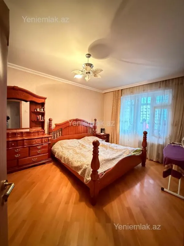 Satılır 3 otaqlı köhnə tikili 70 m²