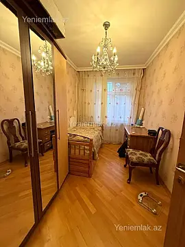 Satılır 3 otaqlı köhnə tikili 70 m²