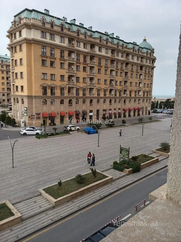 Satılır 3 otaqlı yeni tikili 106 m²