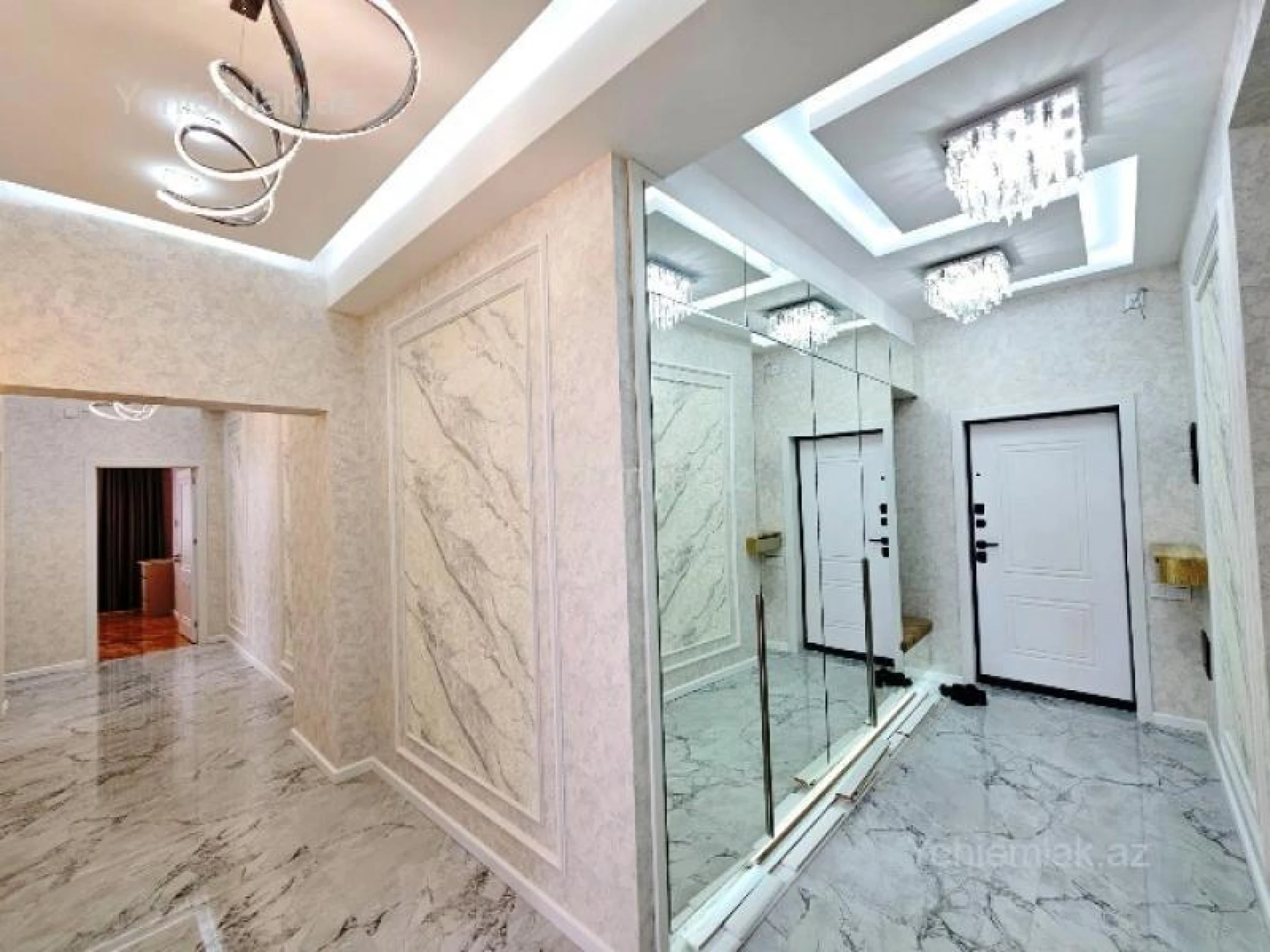 Satılır 3 otaqlı yeni tikili 120 m²