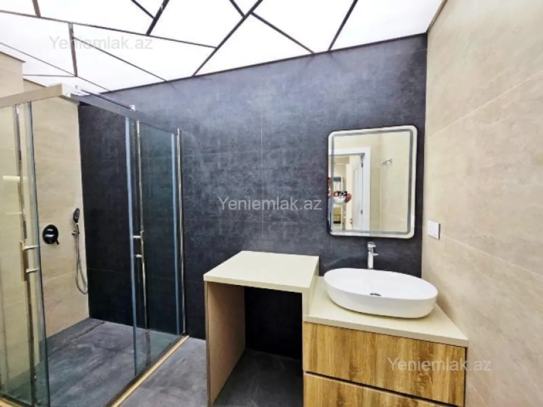 Satılır 3 otaqlı yeni tikili 120 m²