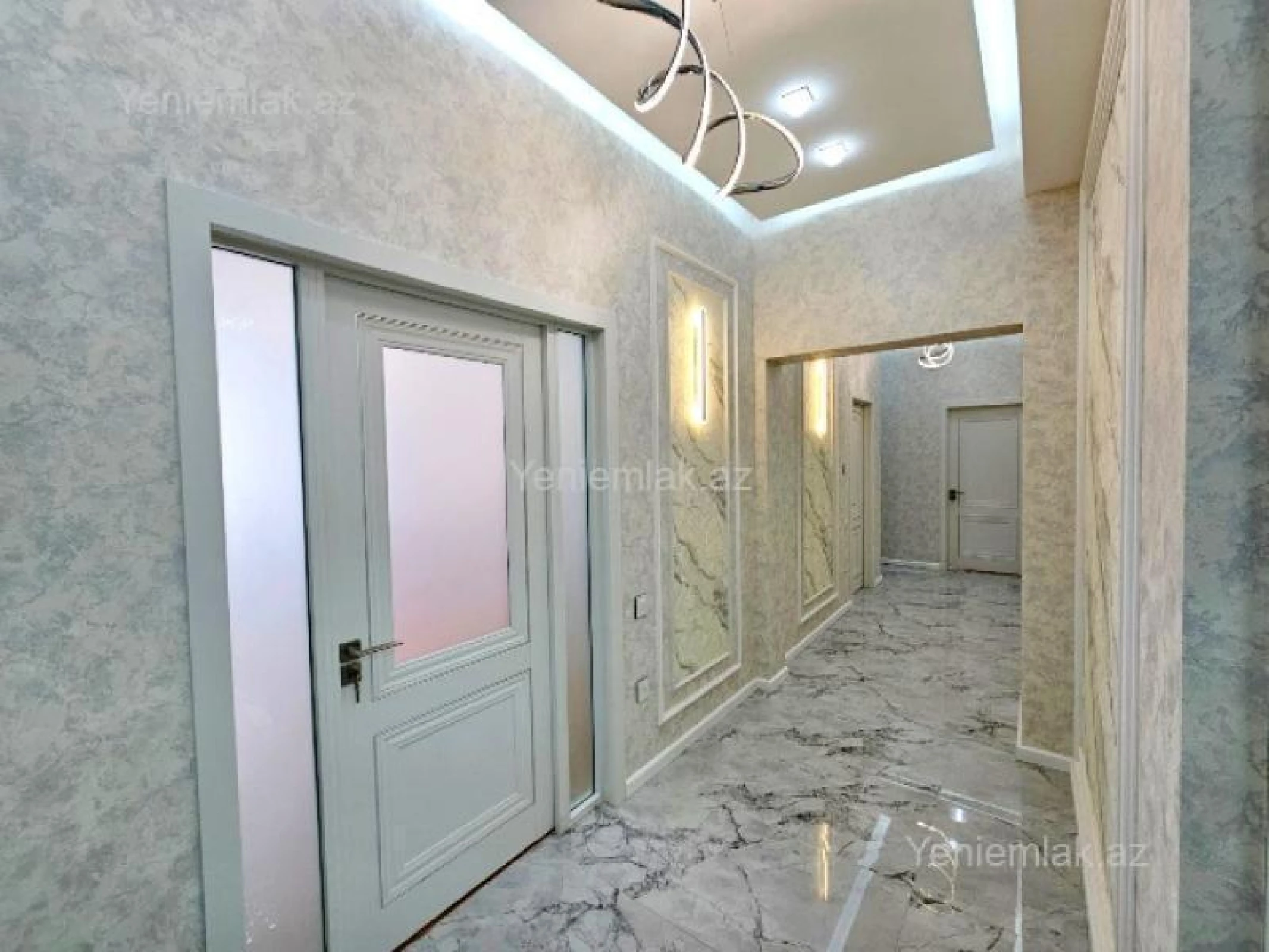 Satılır 3 otaqlı yeni tikili 120 m²