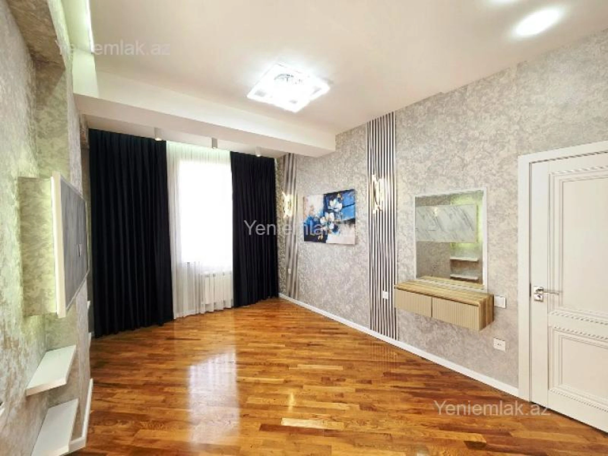 Satılır 3 otaqlı yeni tikili 120 m²