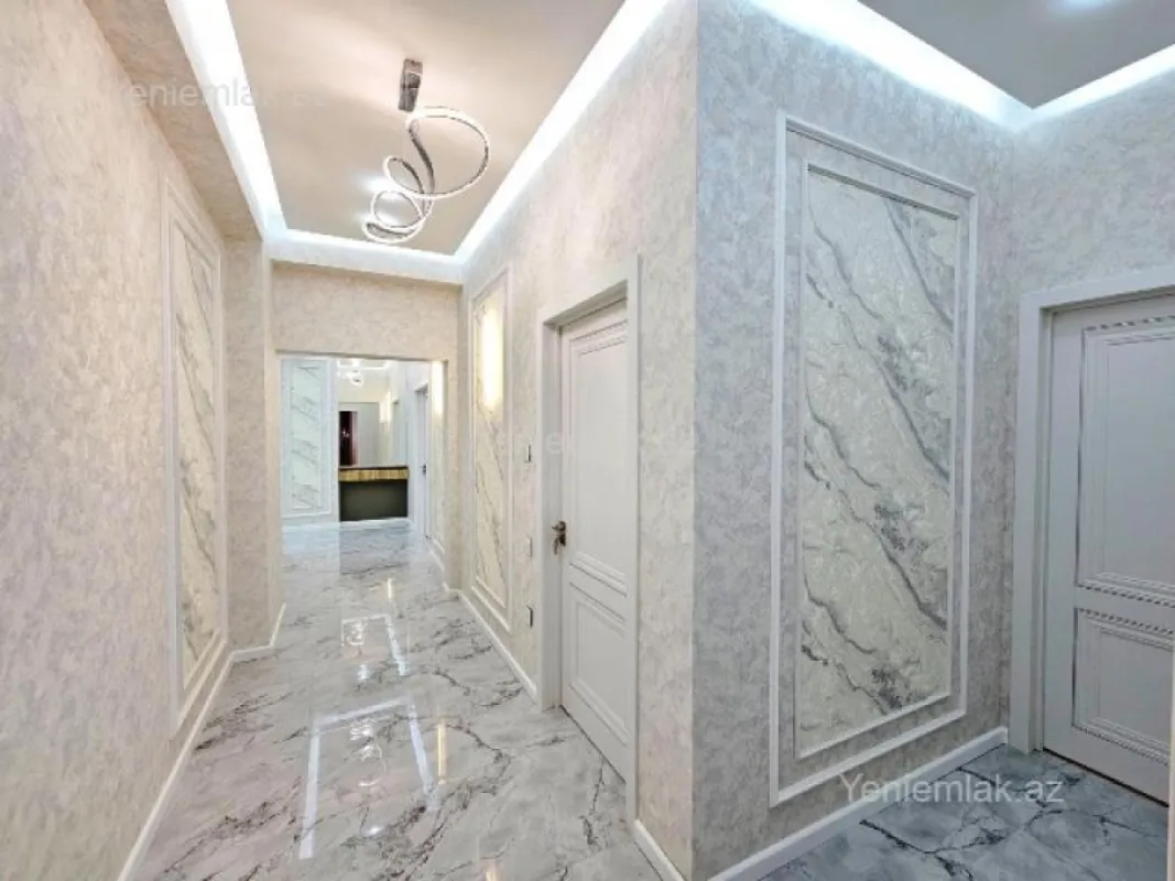 Satılır 3 otaqlı yeni tikili 120 m²