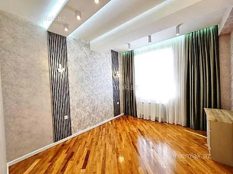 Satılır 3 otaqlı yeni tikili 120 m²