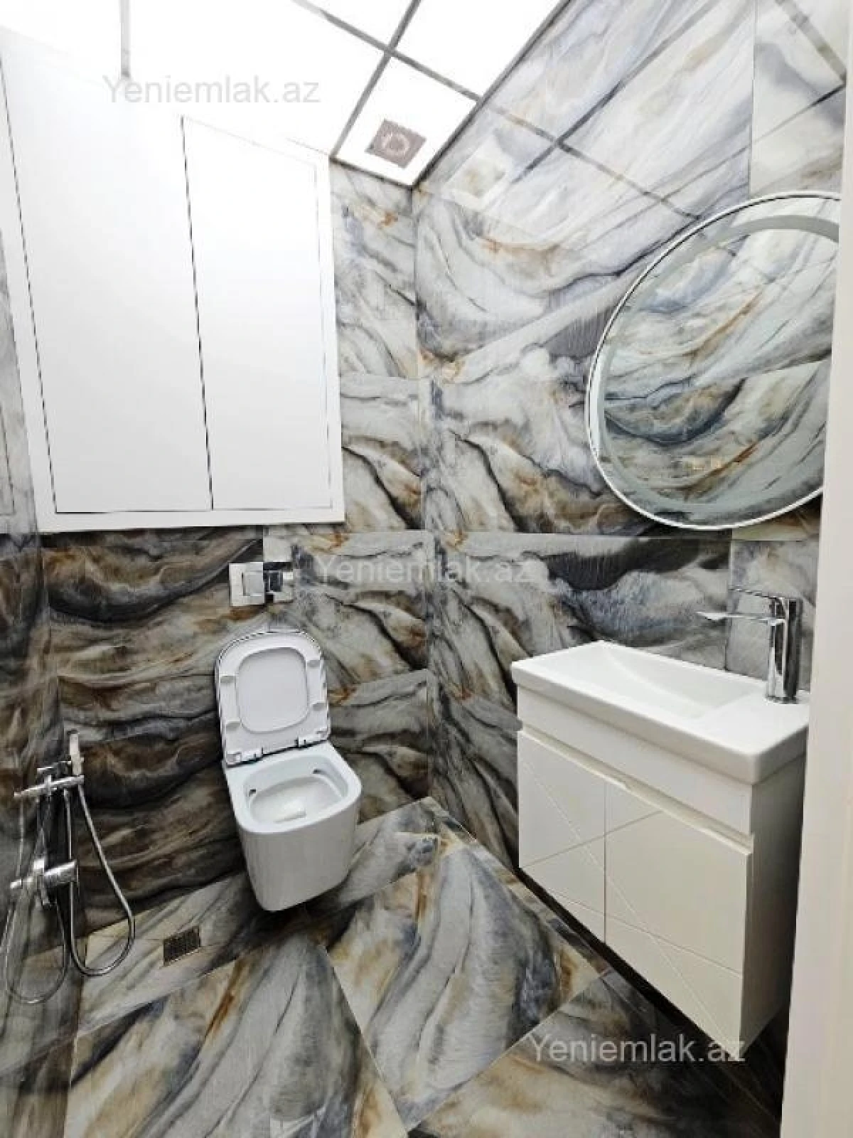 Satılır 3 otaqlı yeni tikili 120 m²