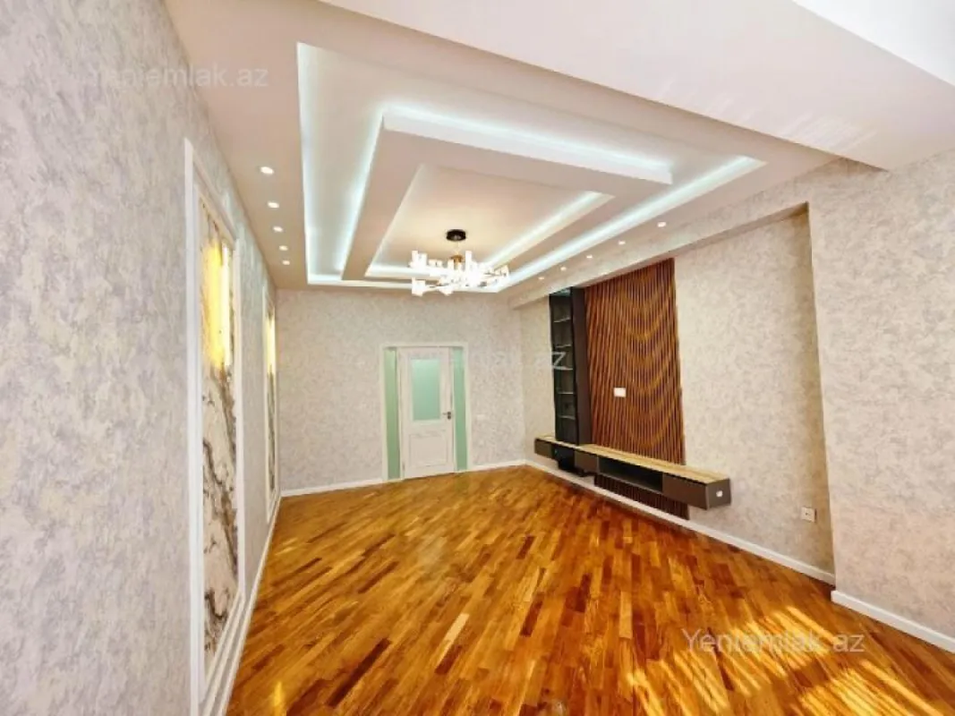 Satılır 3 otaqlı yeni tikili 120 m²