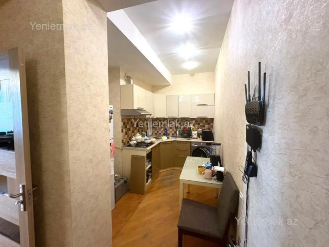 Satılır 3 otaqlı yeni tikili 100 m²