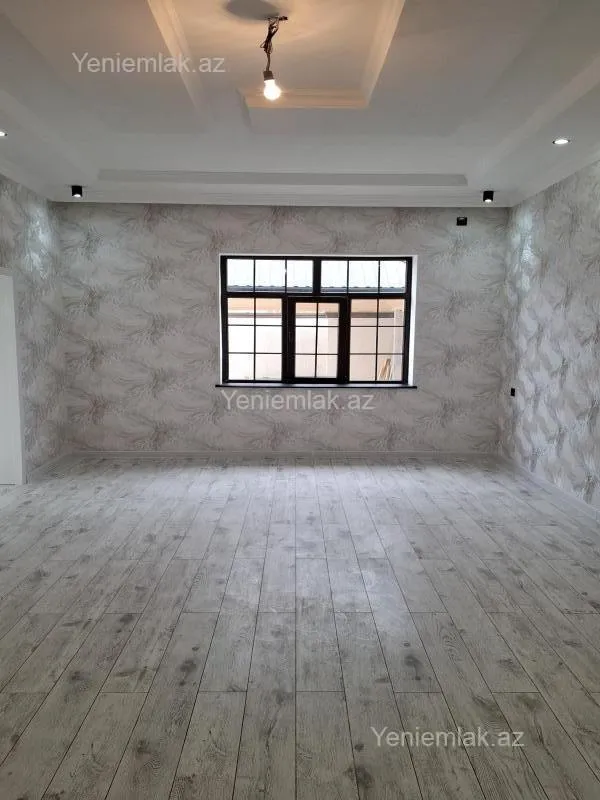 Satılır 6 otaqlı həyət evi 240 m²
