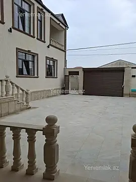 Satılır 6 otaqlı həyət evi 240 m²