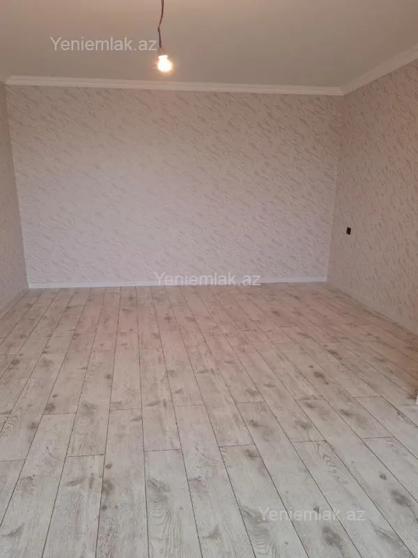 Satılır 6 otaqlı həyət evi 180 m²