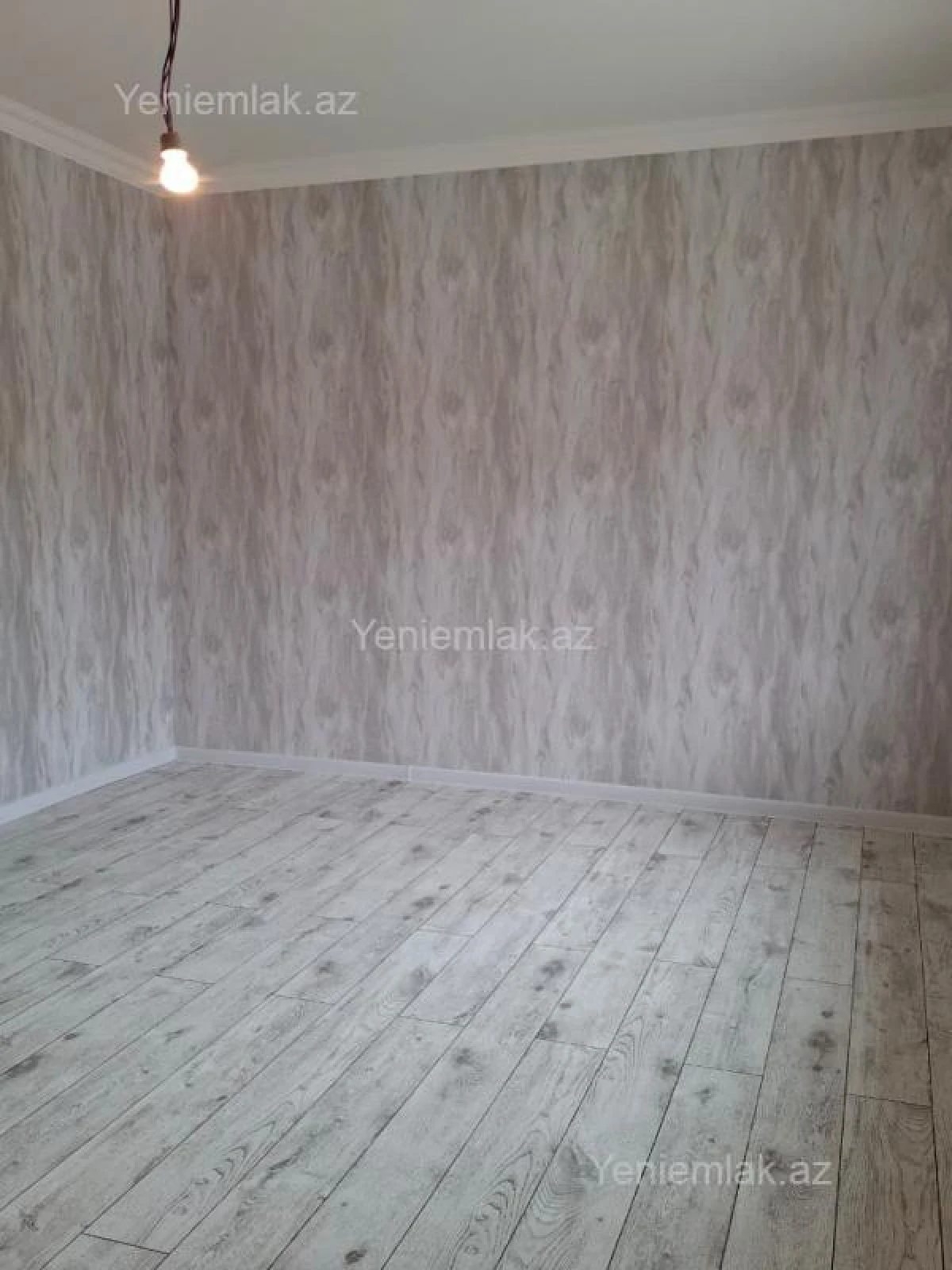 Satılır 6 otaqlı həyət evi 180 m²