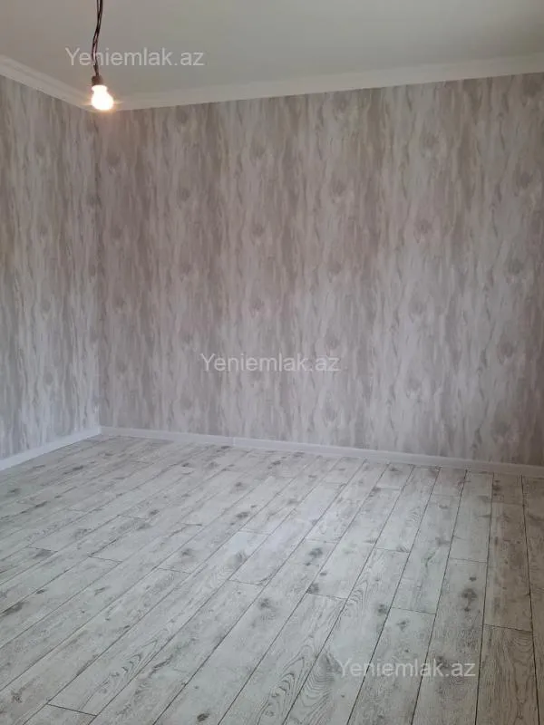 Satılır 6 otaqlı həyət evi 180 m²