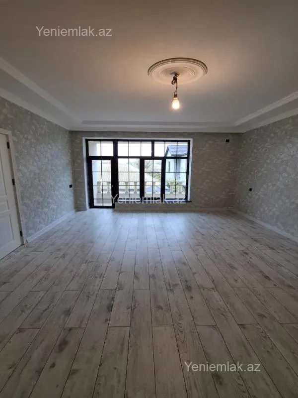 Satılır 6 otaqlı həyət evi 180 m²