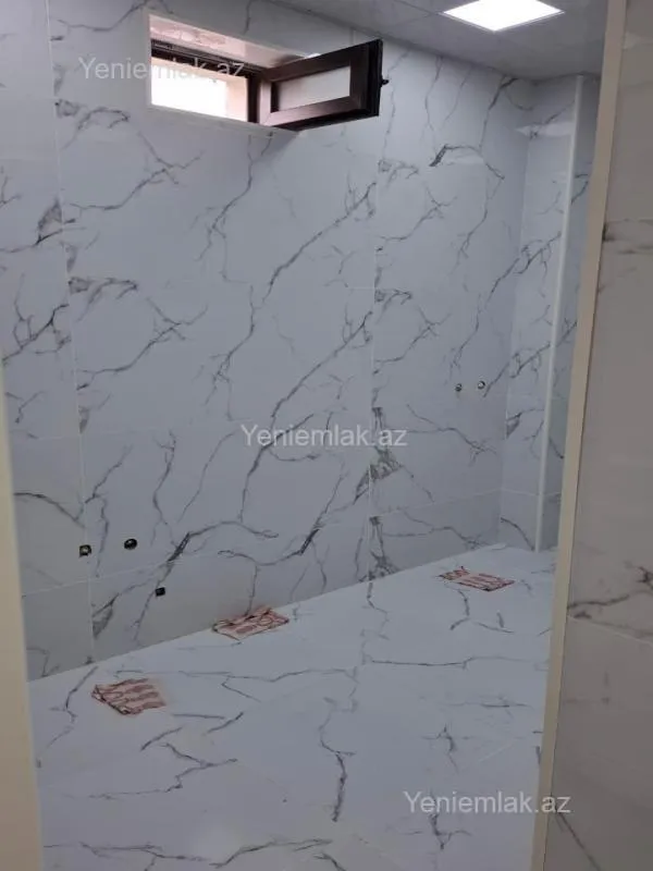 Satılır 6 otaqlı həyət evi 180 m²