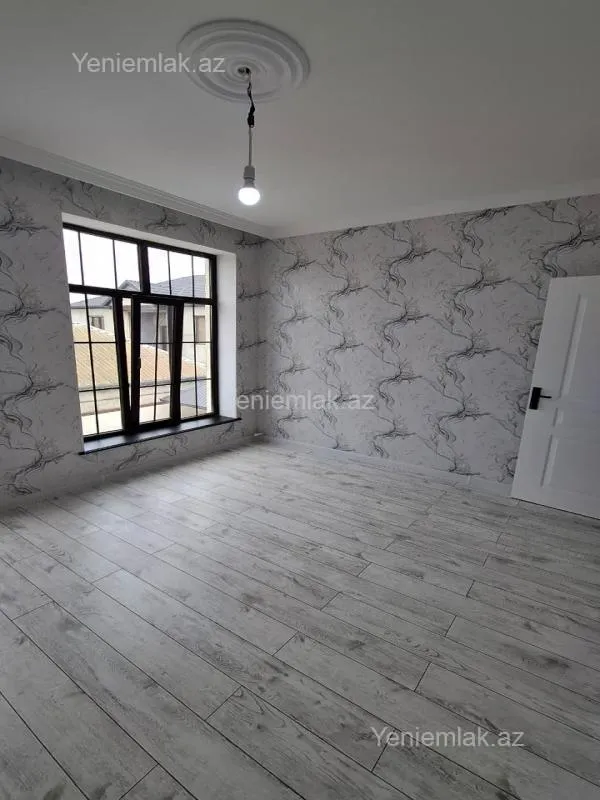 Satılır 6 otaqlı həyət evi 180 m²