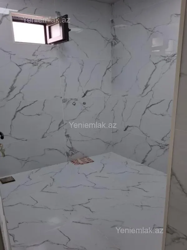 Satılır 6 otaqlı həyət evi 180 m²